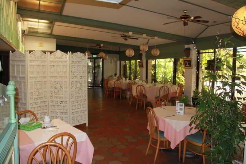 Palm Garden Hotel Brunei Bandar Seri Begawan Exterior foto